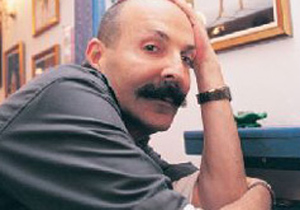 Cemil İpekçi'ye alışverişte saldırı