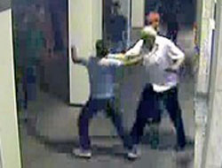 Emekli adamı böyle gasp ettiler!