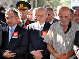 Şehit cenazesinde Bahçeli'ye tepki