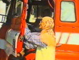 Rize'de 72 yaşında şoför nine!