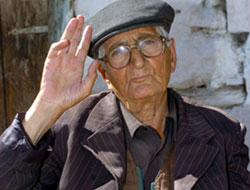 Erkek yaşadı kadın defnedildi!