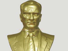 Atatürk büstünü çaldılar!