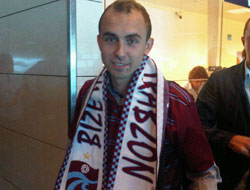 Yönetim Adrian için UEFA'da!