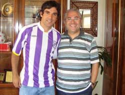 Formayı giydi, imzayı attı!