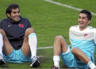 Halil'in abisi Madrid'de dertli!