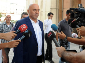 Hikmet Karaman emniyetten ayrıldı