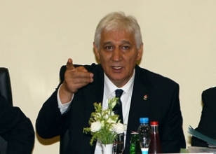 "Play-off'u şartlar getirdi"