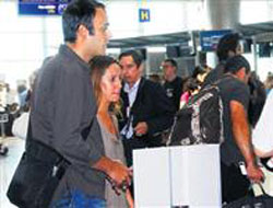 Aziz Yıldırım'ın kızı tatile uçtu