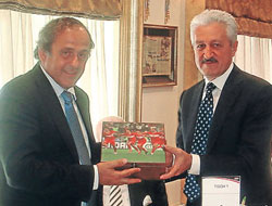 Bir de UEFA'ya cephe alıyorlar!