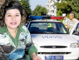 Polis aracı yengeye çarptı!