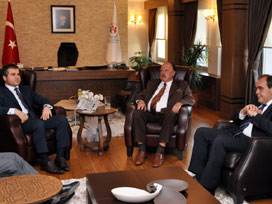 Bakandan kulüplere uyarı!