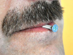 Trabzon'daki adamı vida öldürdü