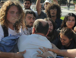 Bülent Arınç'a Bursa'da protesto