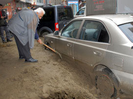 Rize’de yıkımlar başladı !