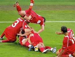 4 oyuncumuza milli davet!