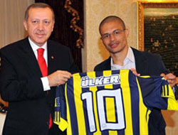 Alex ikinci kez huzurda!