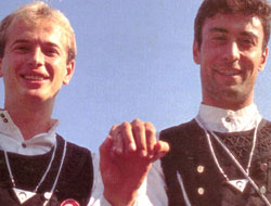 Abdullah ve Tolunay horonda!