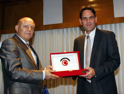 Trabzon'da dostluk mesajı verdi