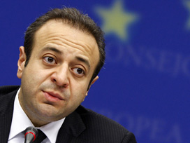 Türkiye'den Sarkozy'e sert yanıt