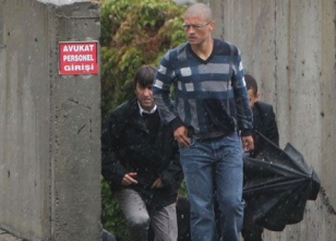 Alex Metris cezaevinde!