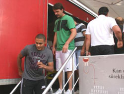 TS'li futbolcular kan bağışı yaptı