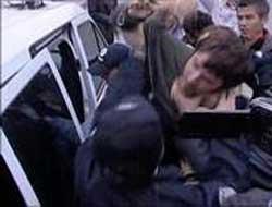 Başbakan'a yumurtalı saldırı