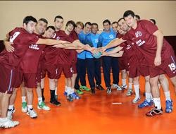 TS'li Hentbolcular Akdeniz'i yendi