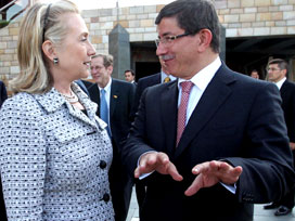 Clinton Davutoğlu'na ne dedi?