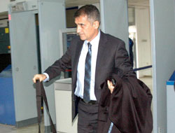 Şenol Güneş futbolcuları uyardı