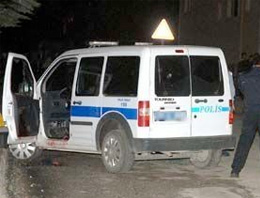 Van'da polis aracına silahlı saldırı