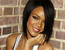 Rihanna'dan Van'a destek