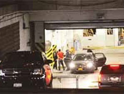 Türk asıllı polise FBI baskını!