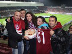 TS'li taraftara statta doğum günü