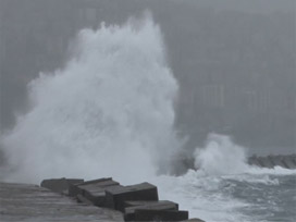 Umman'da tropik fırtına: 9 ölü