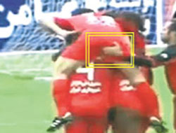 Maç sonrası uygunsuz hareketler!