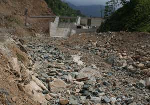 HES köylüyü bayramlaştırmadı!