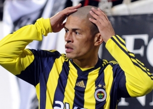 Alex Fener'den ayrılıyor mu?