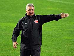 Hiddink'in menajeri bile zengin!
