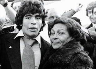 Efsane Maradona'ya büyük şok!