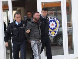 Öfkeli koca polise bıçak çekti!