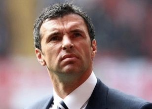 Gallerin hocası ölü bulundu!