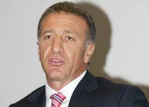 Buranın salağı ben mi oluyorum