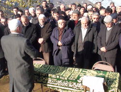 Tekirdağ’da şehit cenazesine giden minibüs alev aldı, yolcular kurtarıldı