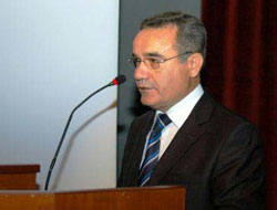 Yeni Emniyet Müdürü basınla...