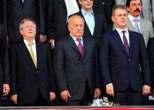 Şener: Adam Çakıcı gibi!