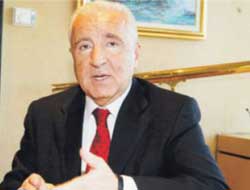 Ünal Aysal:Fener mızıkçılık yapıyor