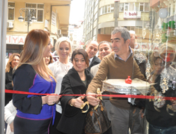 Açılışı Aybaba yaptı