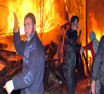 24 ev tamamen yandı!