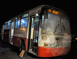 İETT otobüsüne saldırdılar