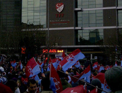 TS taraftarları Savcılığa akın ediyor